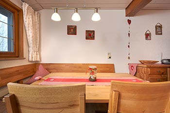 Große Wohnküche mit Essecke